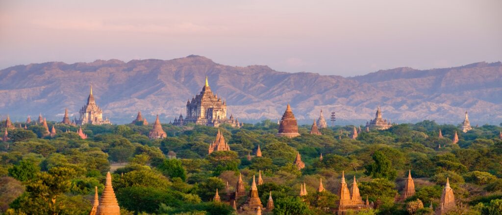 En bild på tempel i Burma