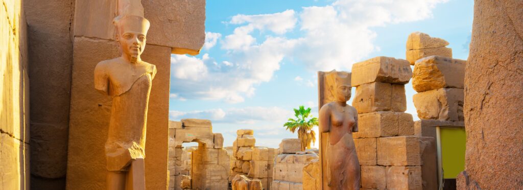En bild på ett tempel i Luxor